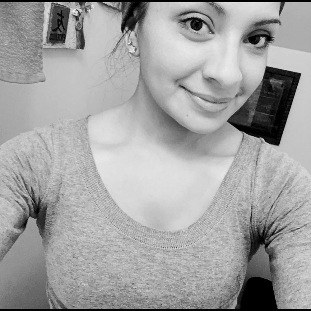 Meet your Posher, Vanessa